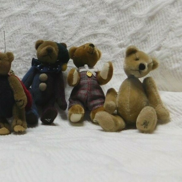 the ganz cottage bears